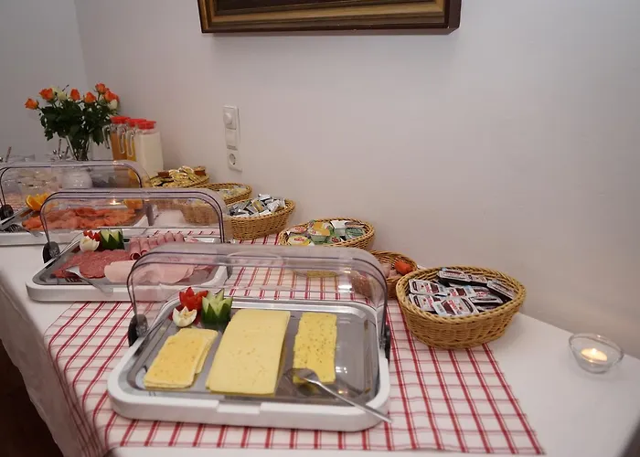 Drei Linden Szálloda