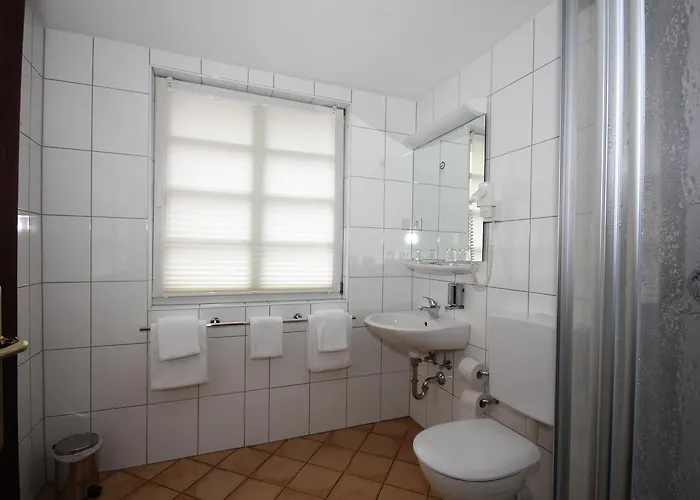 Drei Linden Szálloda 3*